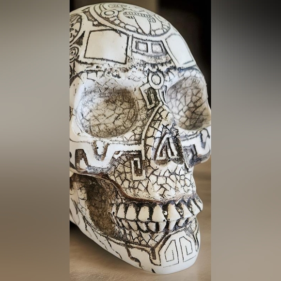 Mesoamerican Maya Aztec God's Skull Figurine 8" Long - Picture 6 of 13